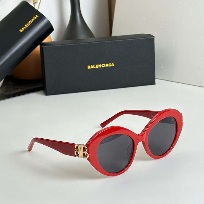 Picture of Balenciga Sunglasses _SKUfw54023043fw